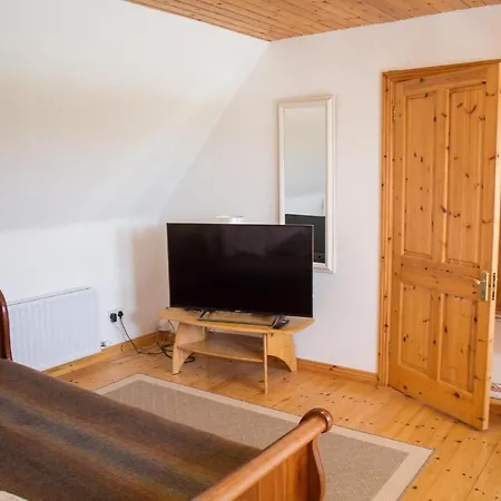Aistara, * Ballyconneely